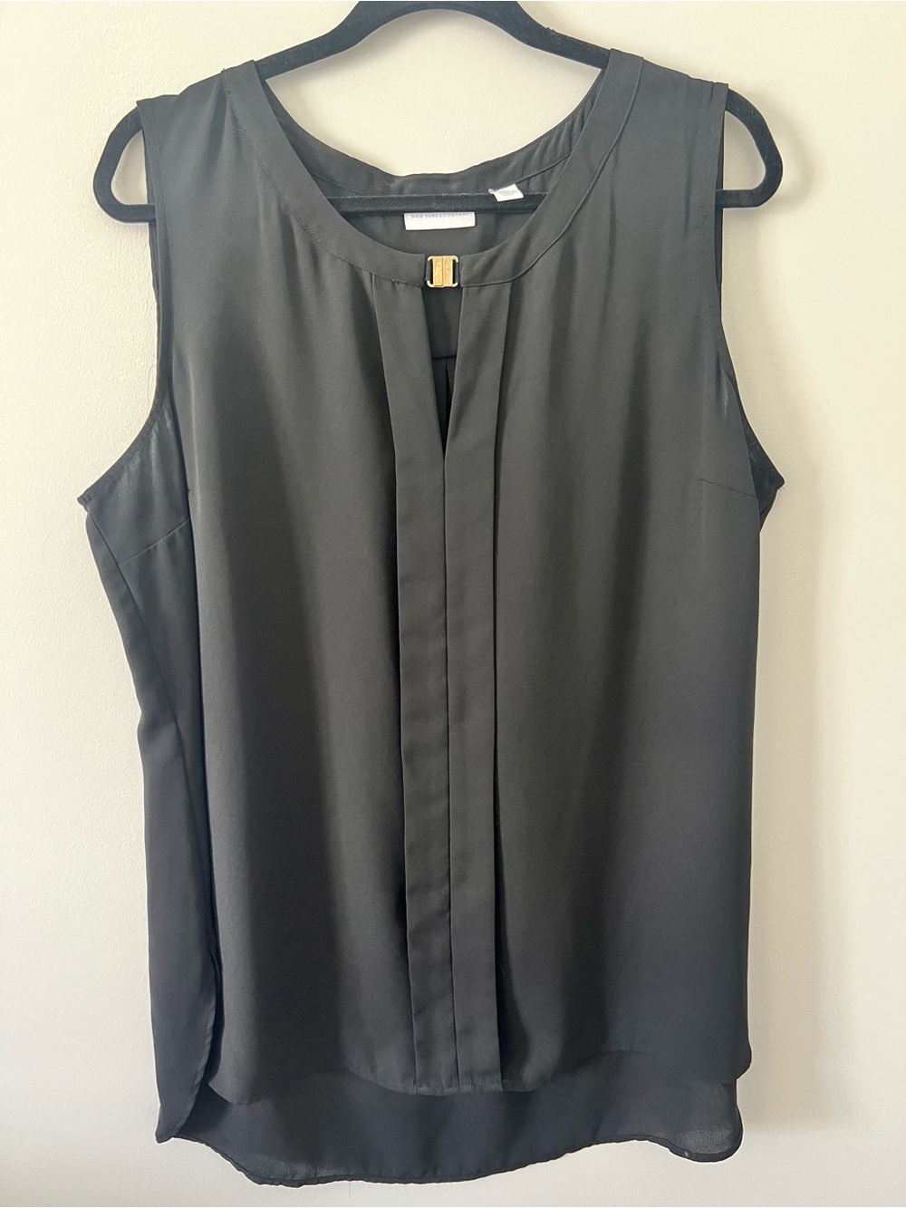 New York & Company Black Sleeveless Pleated Front Camisole with Gold Accent